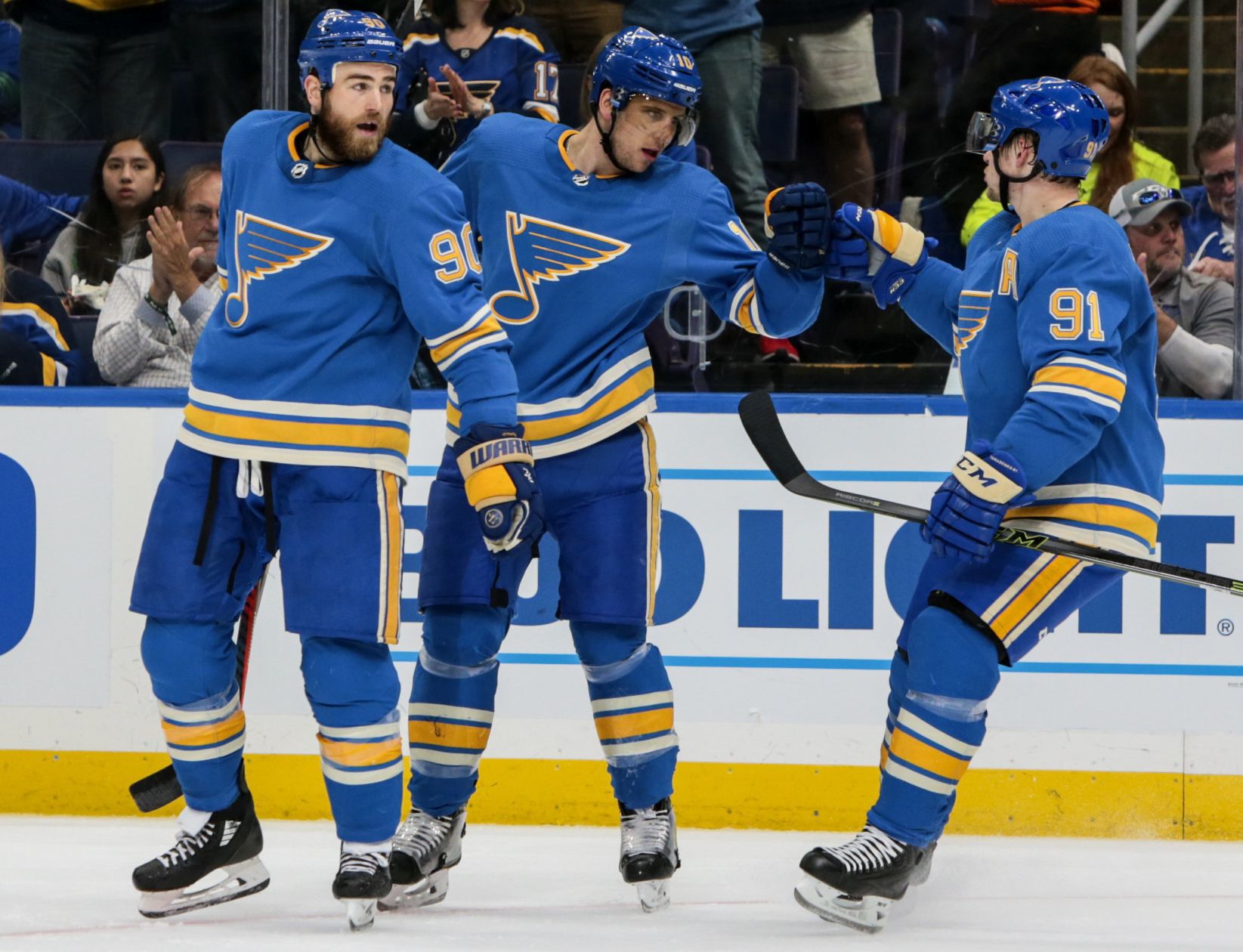 St. Louis Blues end it against the Canucks